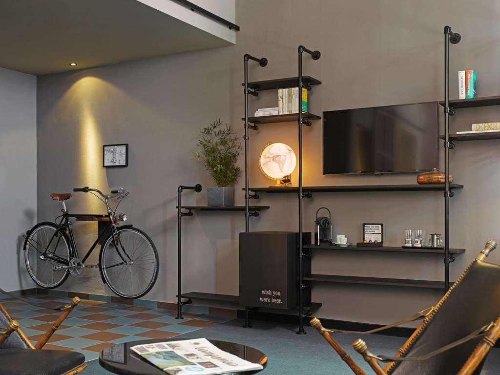 25Hours Hotel Altes Hafenamt Hamburgo Quarto foto