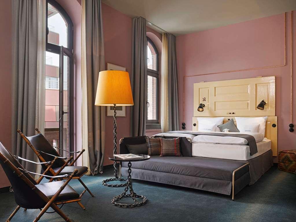 25Hours Hotel Altes Hafenamt Hamburgo Quarto foto